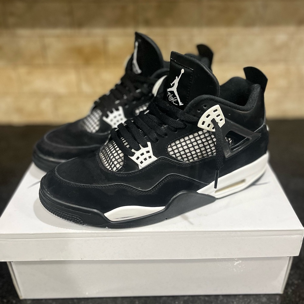 Air Jordan 4 White Thunder - Size 11